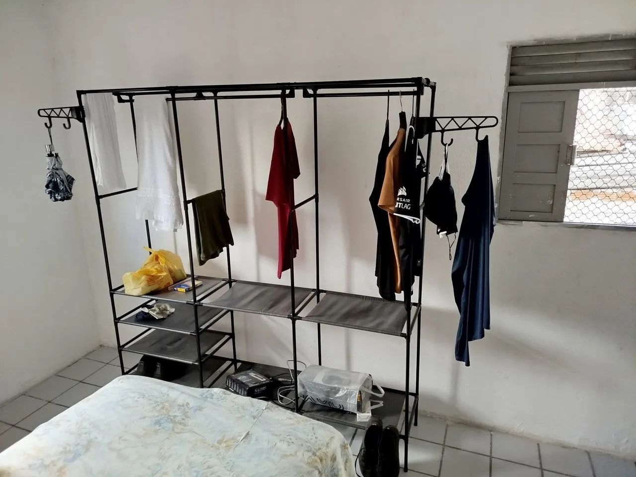 Arara Guarda-roupa desmontável 