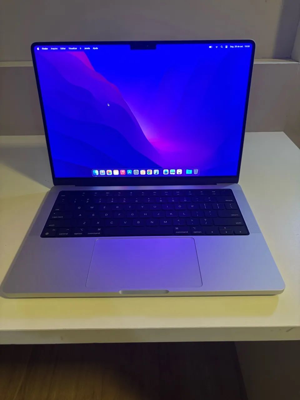 MACBOOK PRO 14