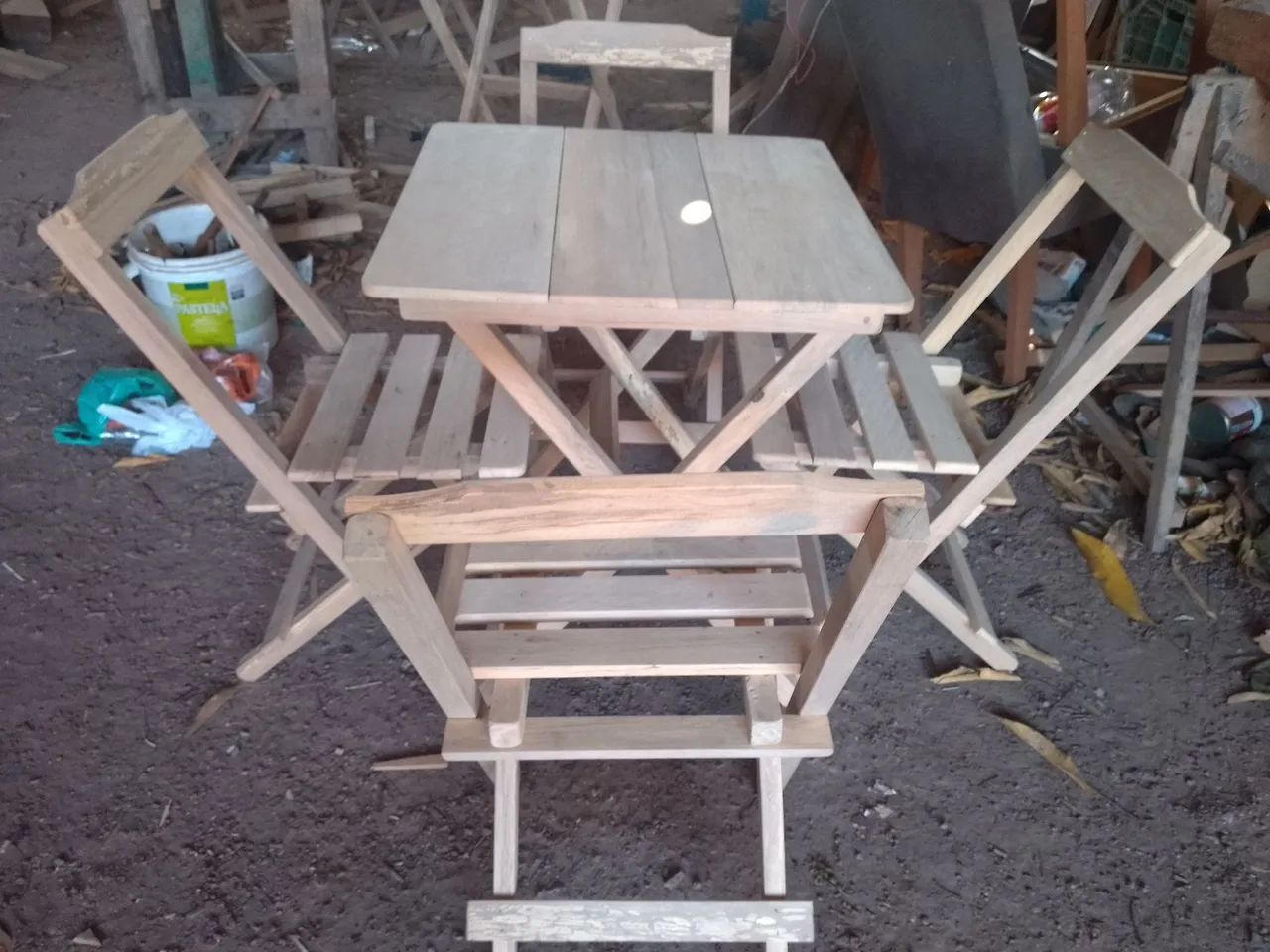 Jogo de mesa dobrável 