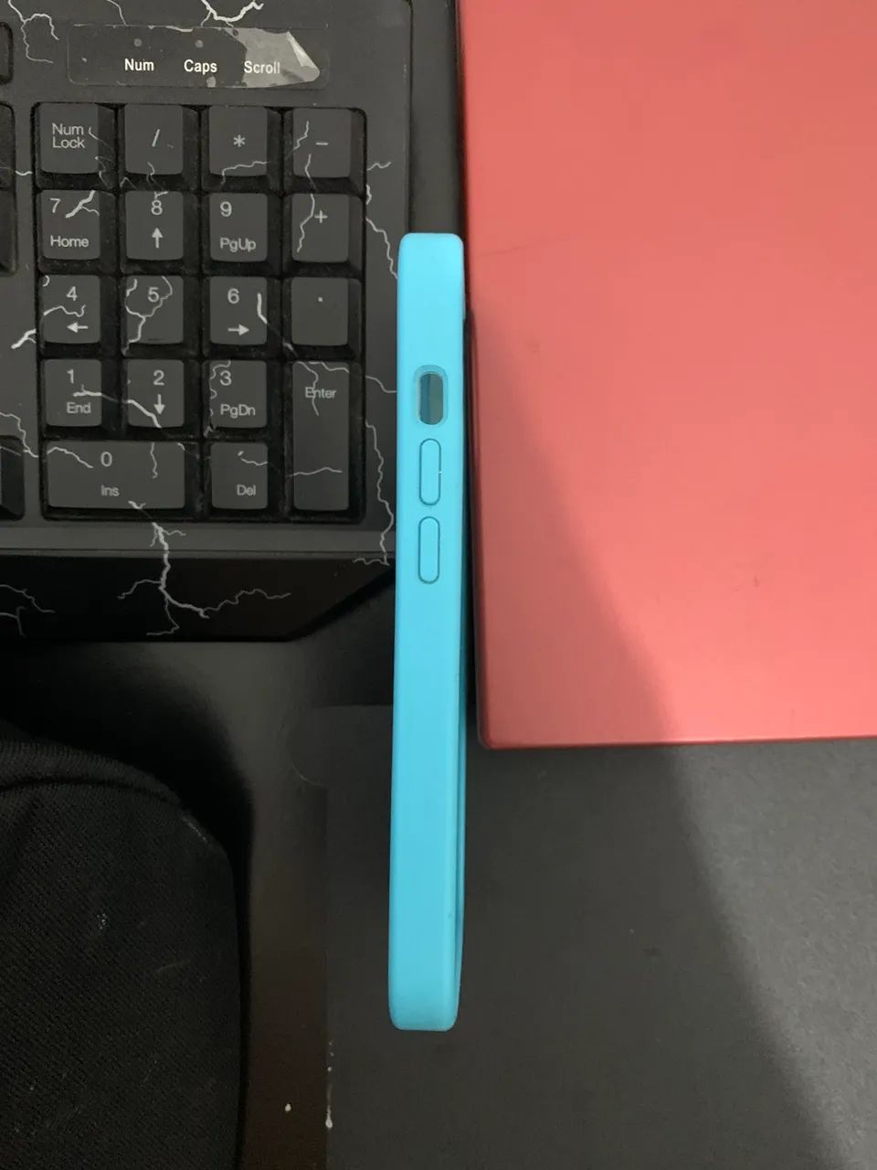 Capa de iPhone 14 azul bebê  - Foto 2