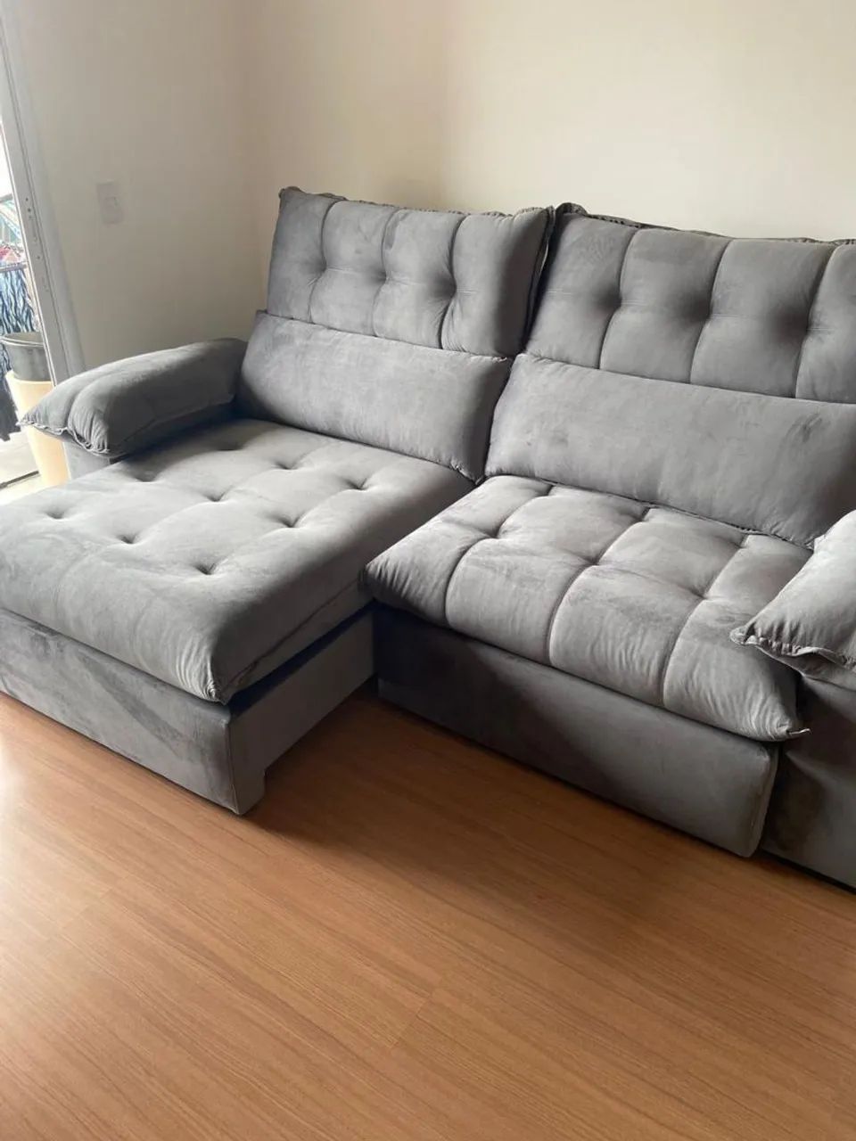 Sofá retrátil 2,50 mts (assento com molas e encosto retrátil)