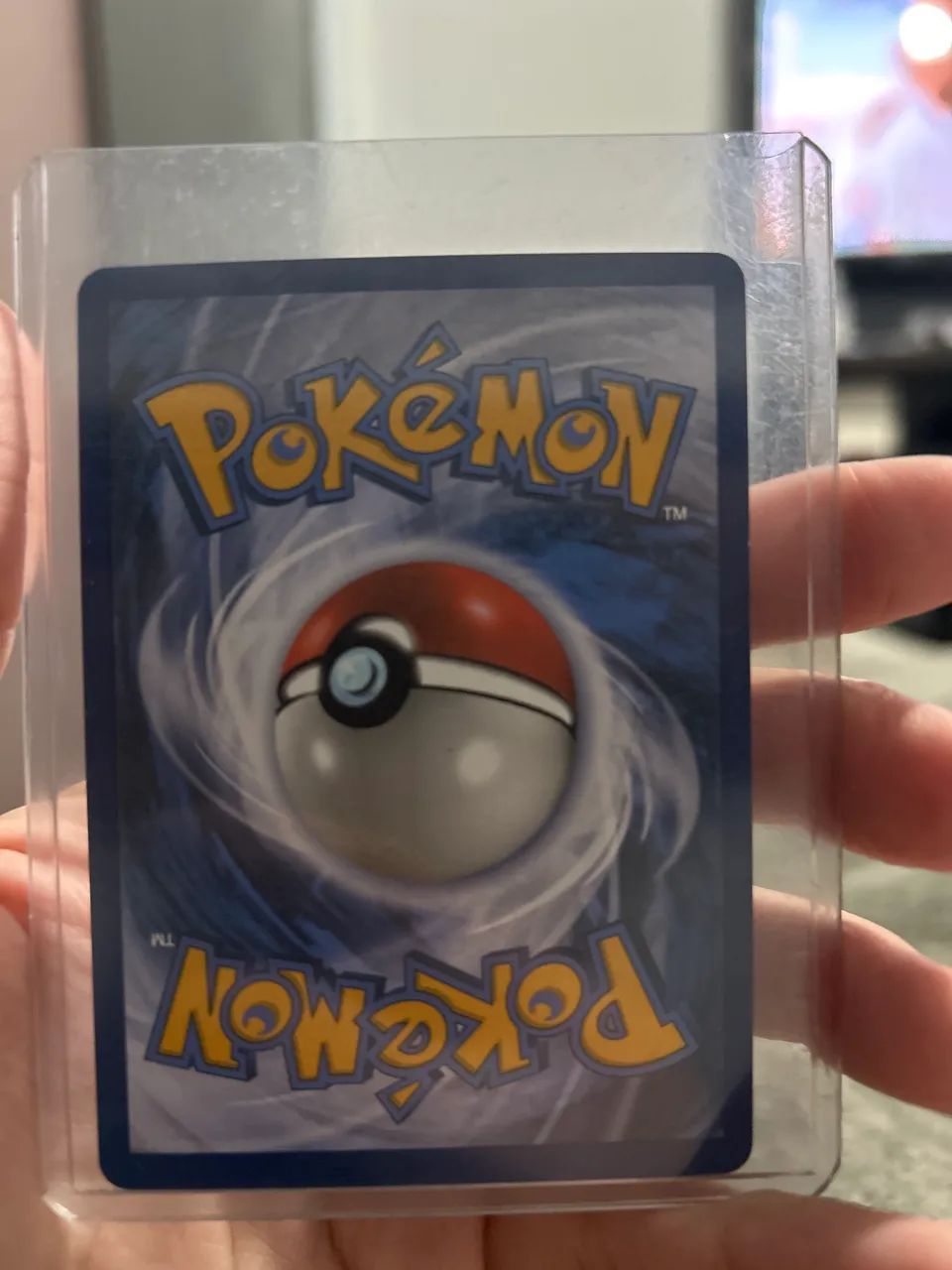 Carta Pokémon Tsareena Radiante - Foto 2