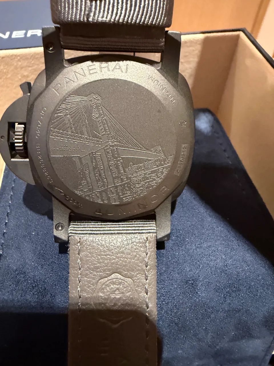 Relógio Panerai - PAM 1467 New York  - Foto 2