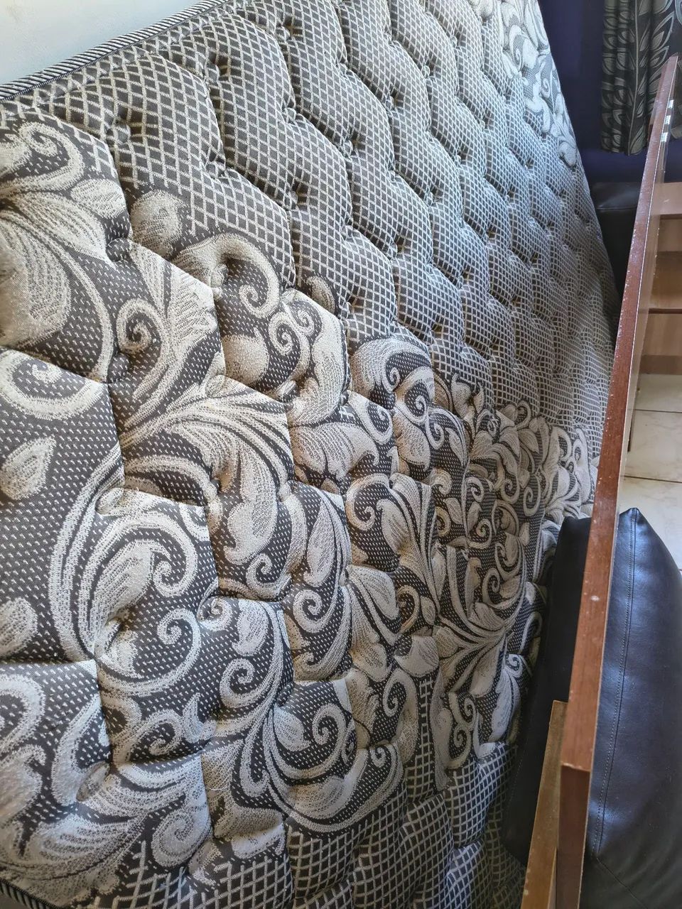 Vendo cama colchão de molas e base. - Foto 2