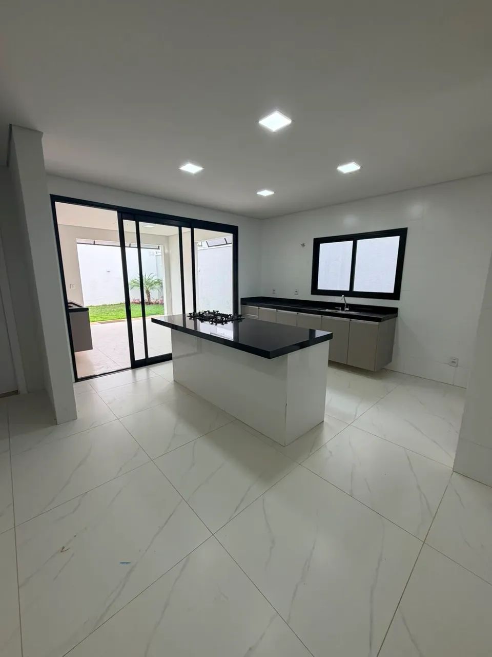 Sobrado com 3 Suites no Condominio Belvedere 1