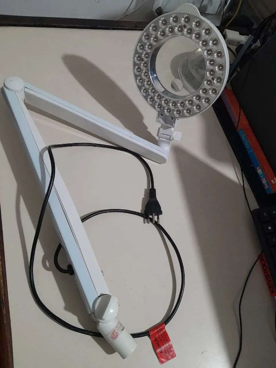 Lupa LED Estek