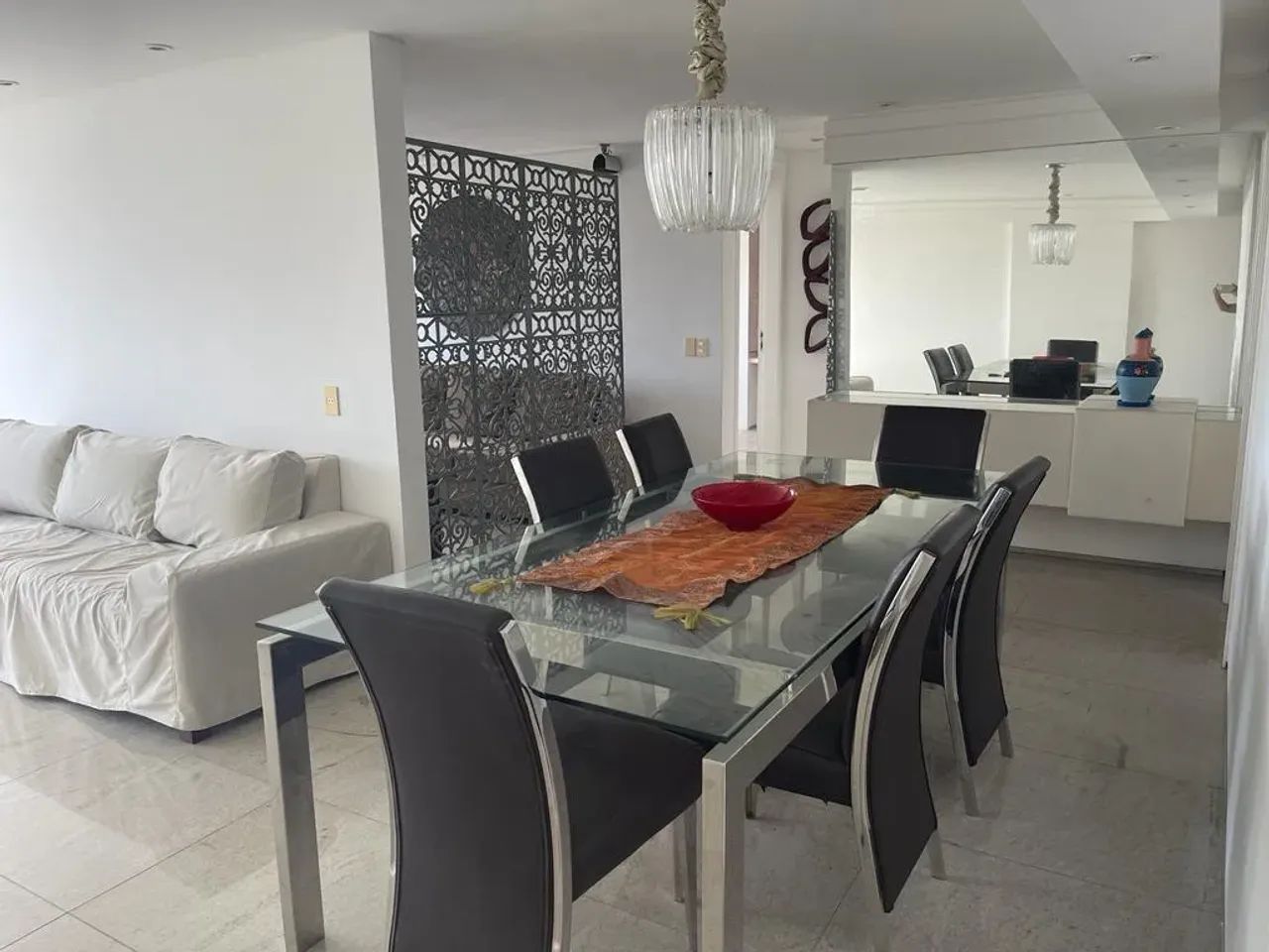 Foto do anúncio de Aluguel Edifício Mondrian Mucuripe Fortaleza apartamento de 117 m2 mobiliado em Mucuripe, Fortaleza