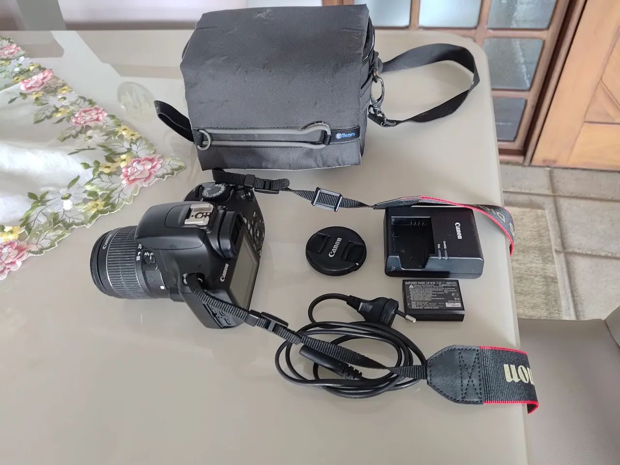 Canon EOS REBEL T3