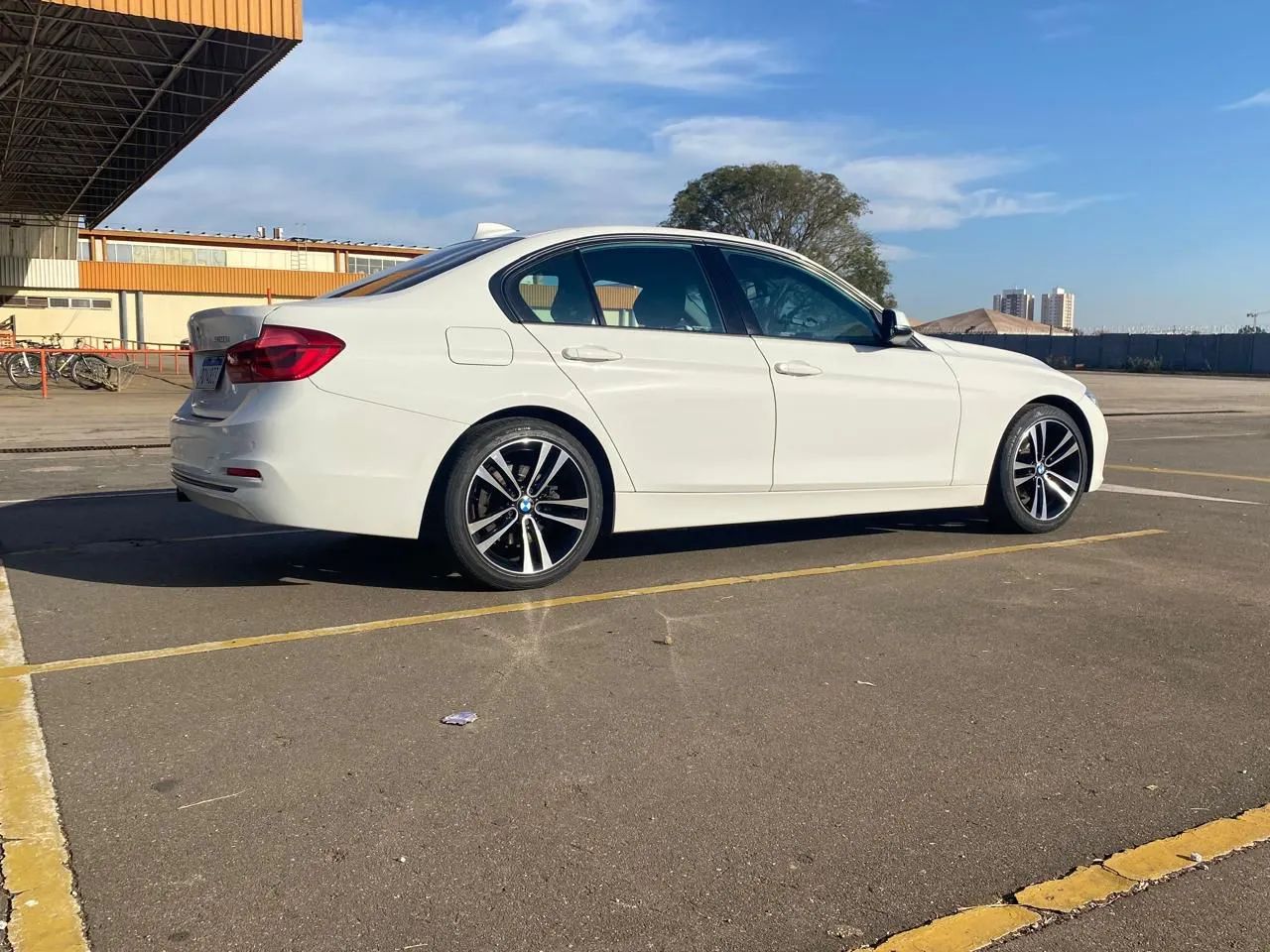 BMW 320I A Modern/sport TB 2.0/a.flex 16V 4P 2016 - Foto 6