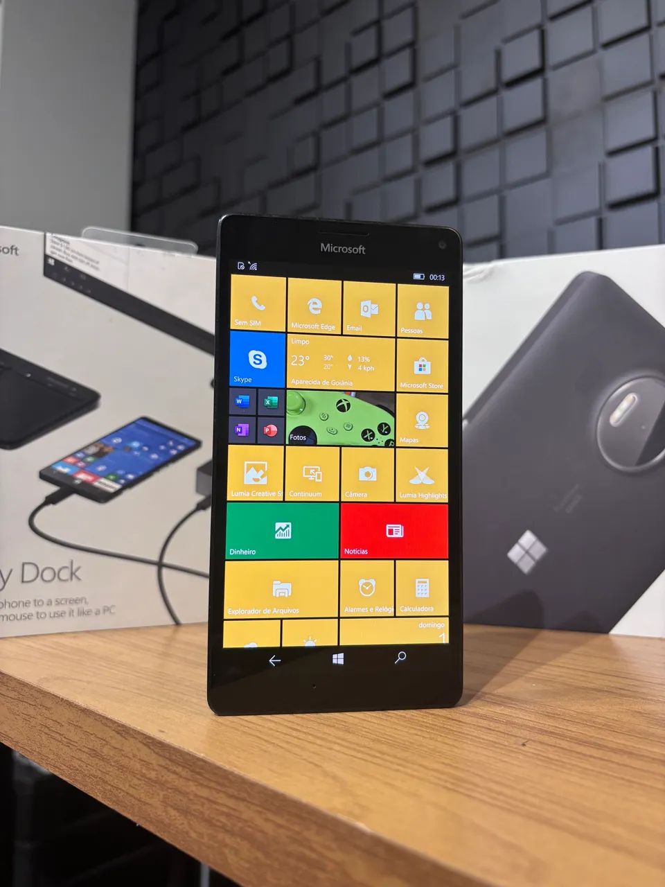 Microsoft Lumia 950 XL + Display Dock - Celulares e Smartphones