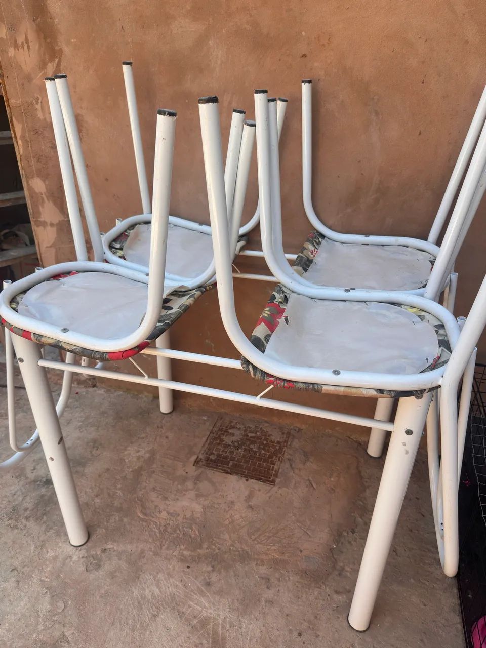 Vendo uma mesa - Foto 2