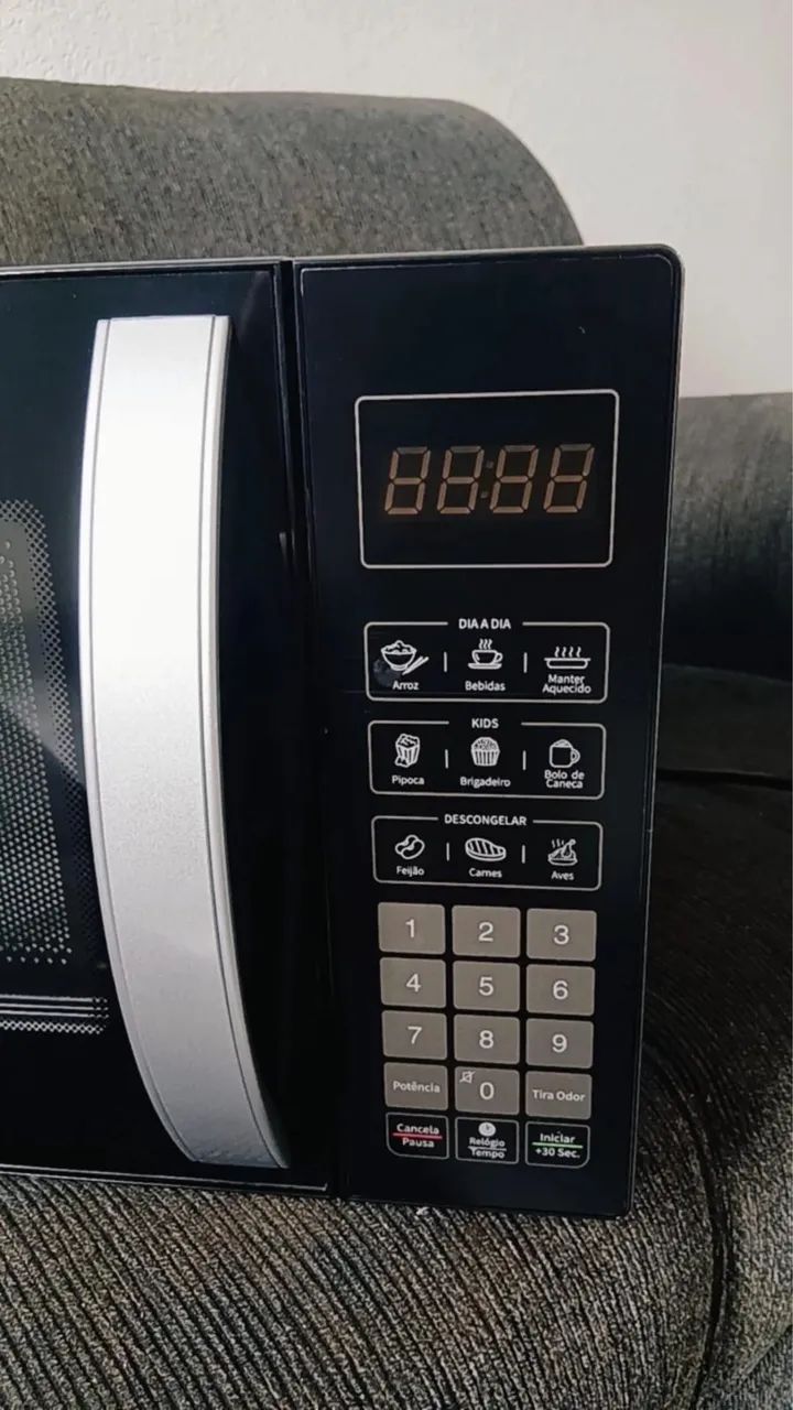 Microondas novíssimo - 21L - Foto 5