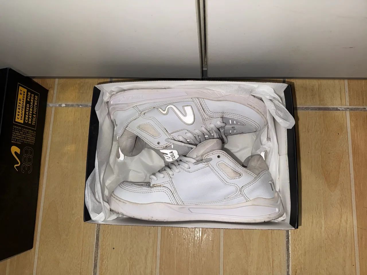tênis tesla nine branco - Foto 5