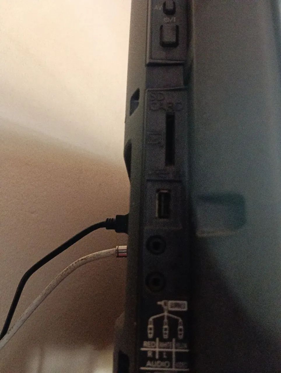 TV LCD PANASONIC VIERA 32" - HDMI - CONVERSOR DIGITAL INTEGRADO - USB- SDcard - Ethernet  - Foto 3