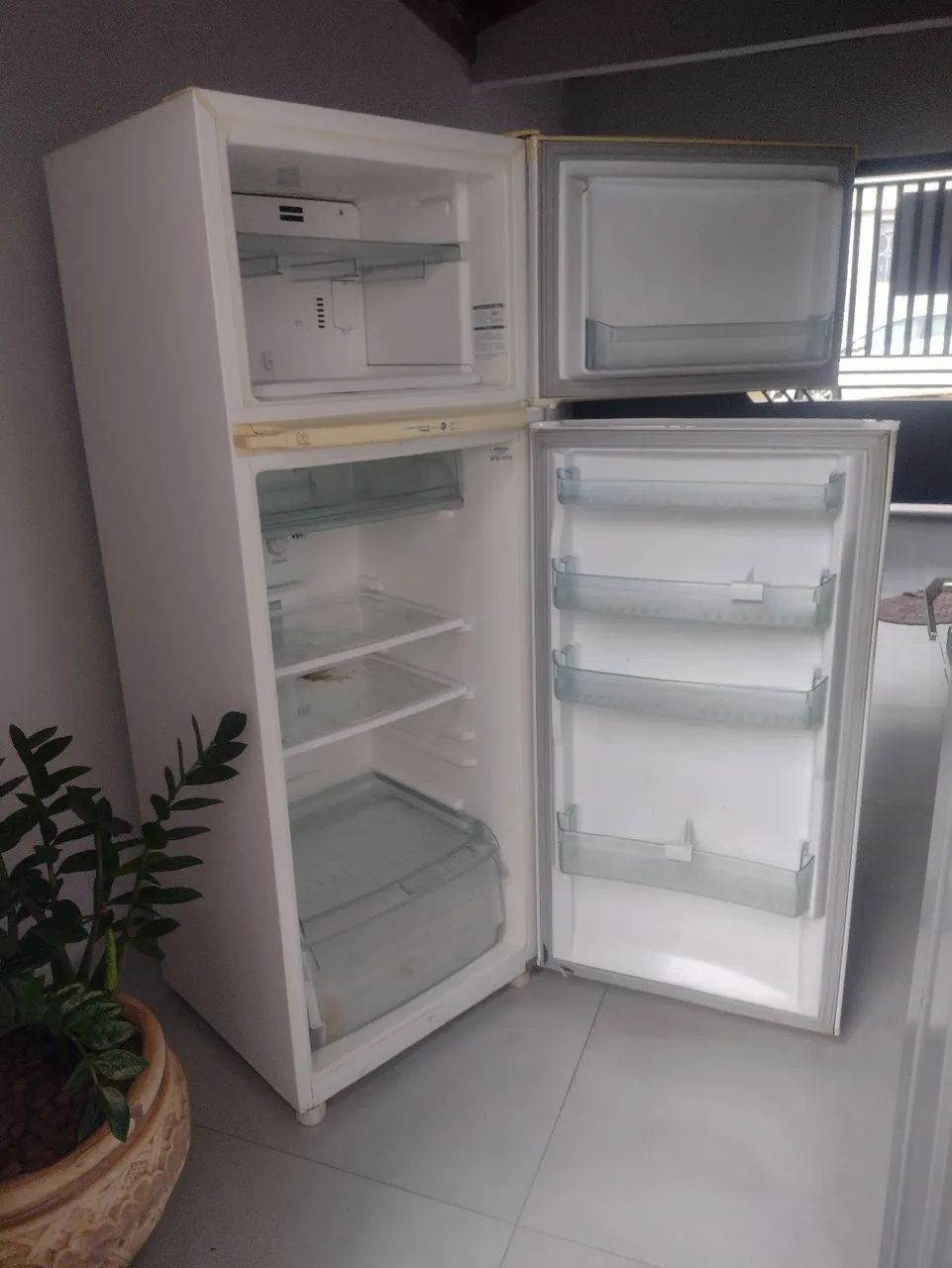 Vendo geladeira Brastemp  - Foto 2