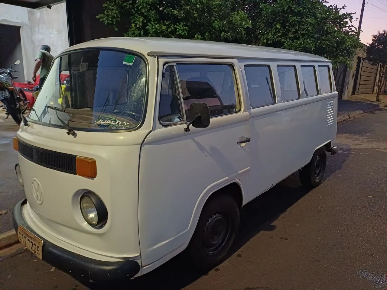 Volkswagen Kombi Standard/ Luxo/ Serie Prata 1997