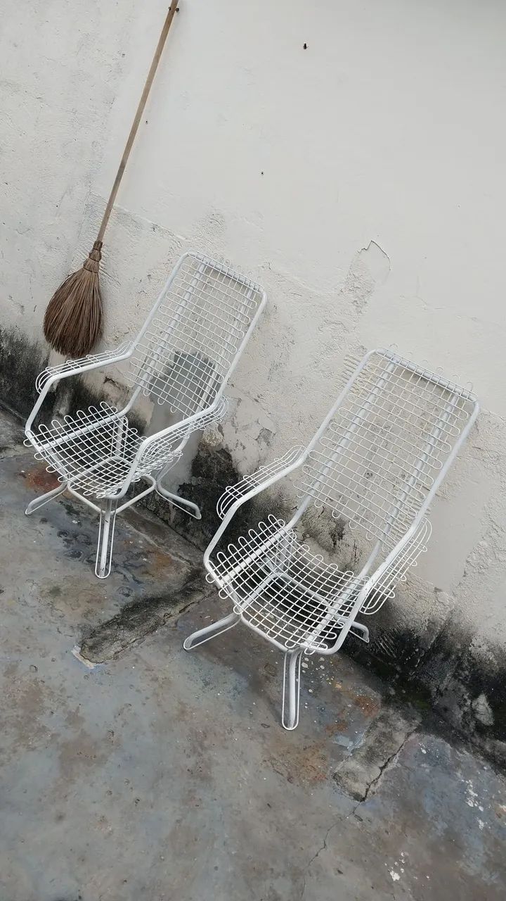 Cadeiras de ferro pra área externa 