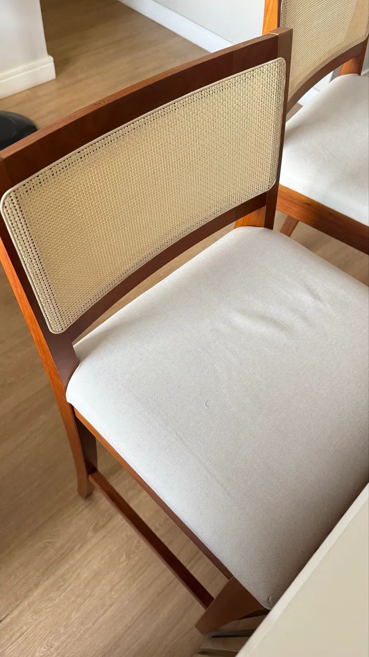2 banquetas de madeira maciça  - Foto 4