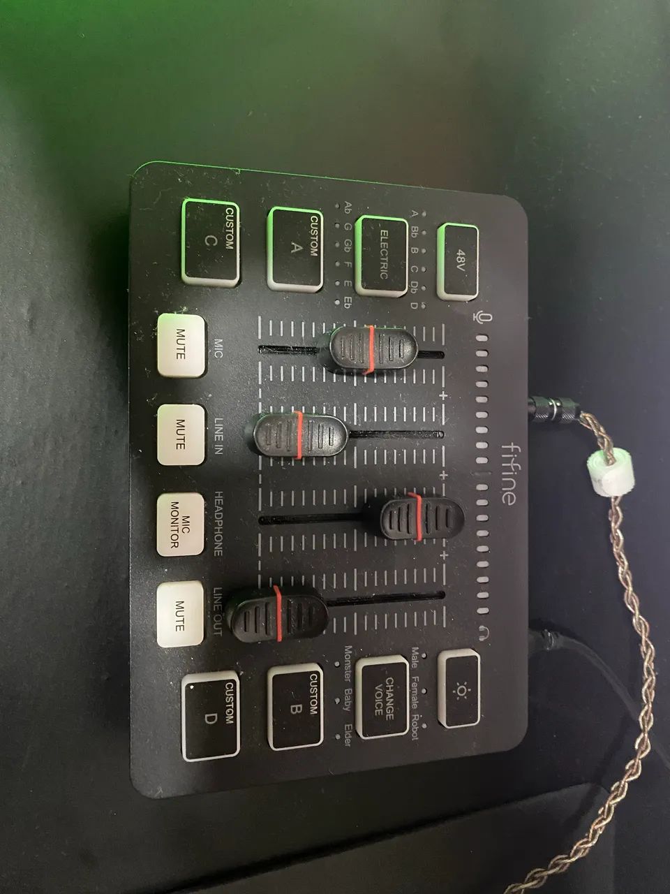 Mixer de áudio fifine