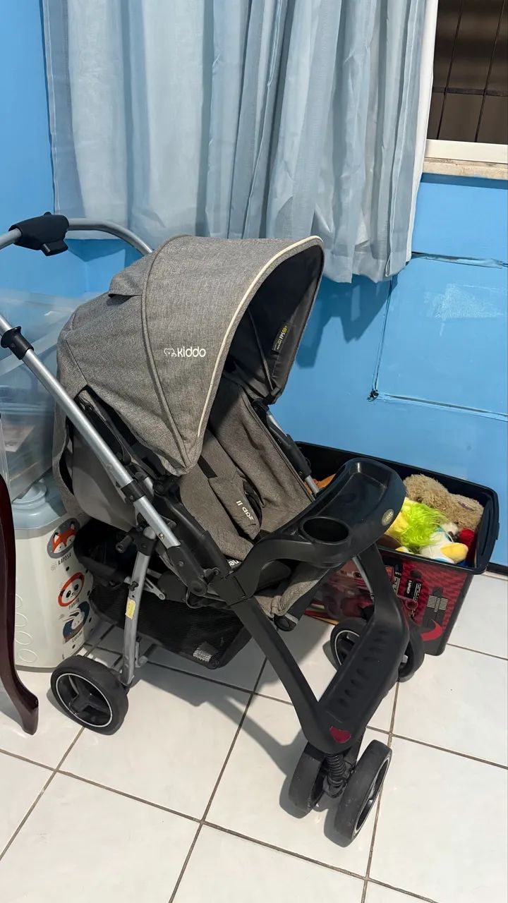 Carrinho de bebê e bebê conforto  - Foto 2