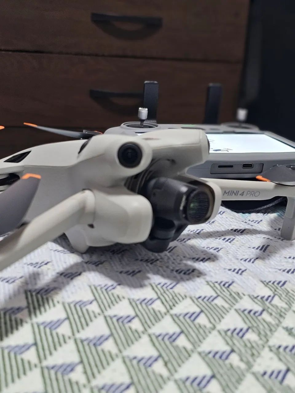 Drone Mini 4 Pro completo + bolsa DJI e todos os acessórios. - Foto 4
