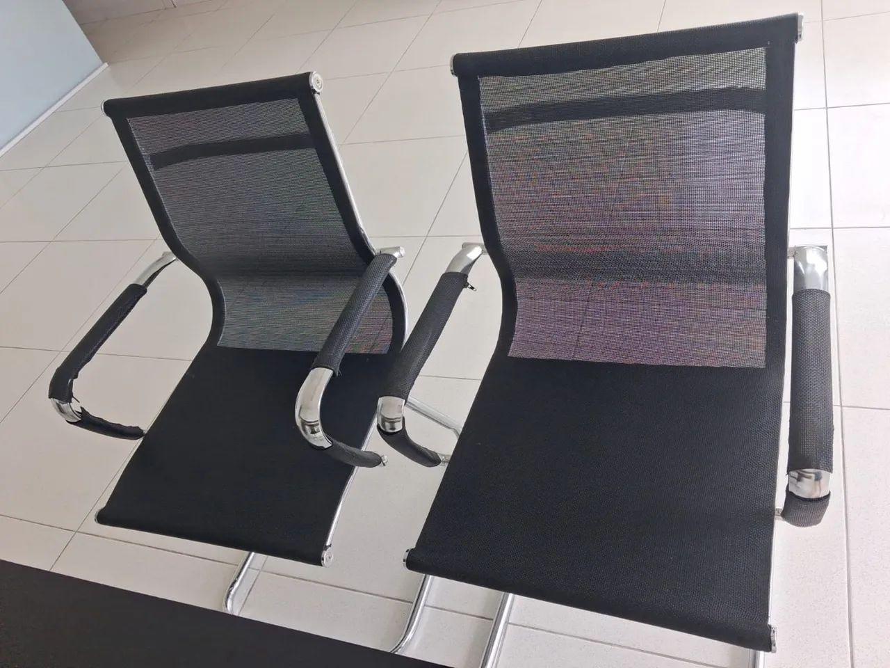 Móveis de escritório semi novos - Foto 2