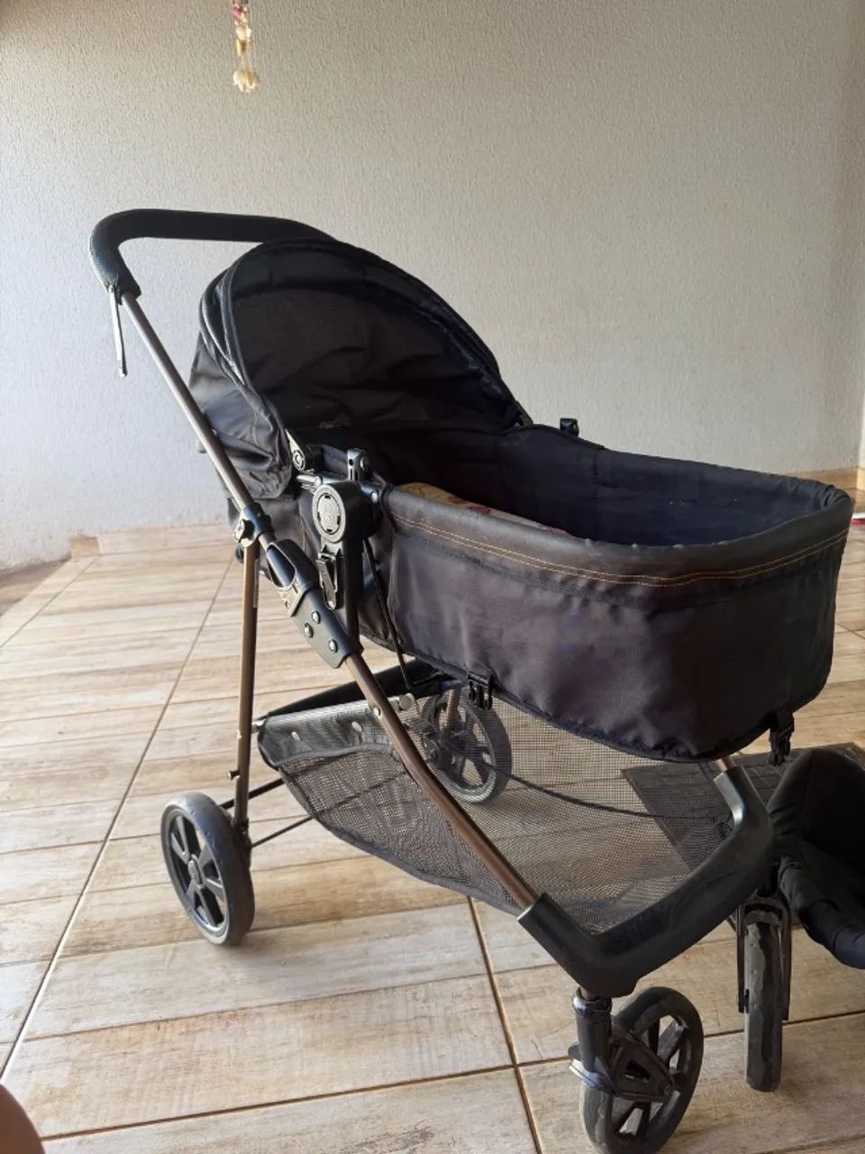 Carrinho Moisés com bebê conforto  - Foto 2