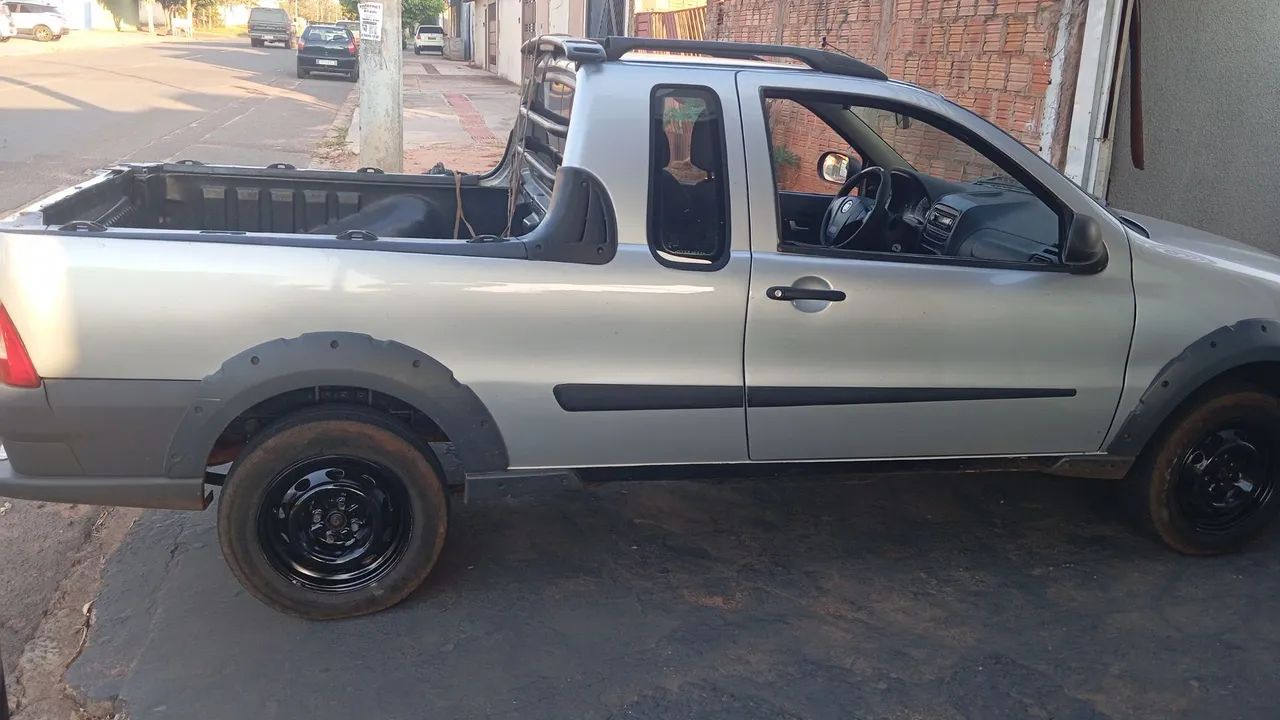 Fiat Strada Working Celeb.1.4 Fire Flex 8V CE 2013 - Foto 5
