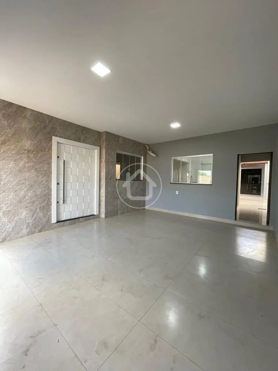 CASA COM 4 QUARTOS