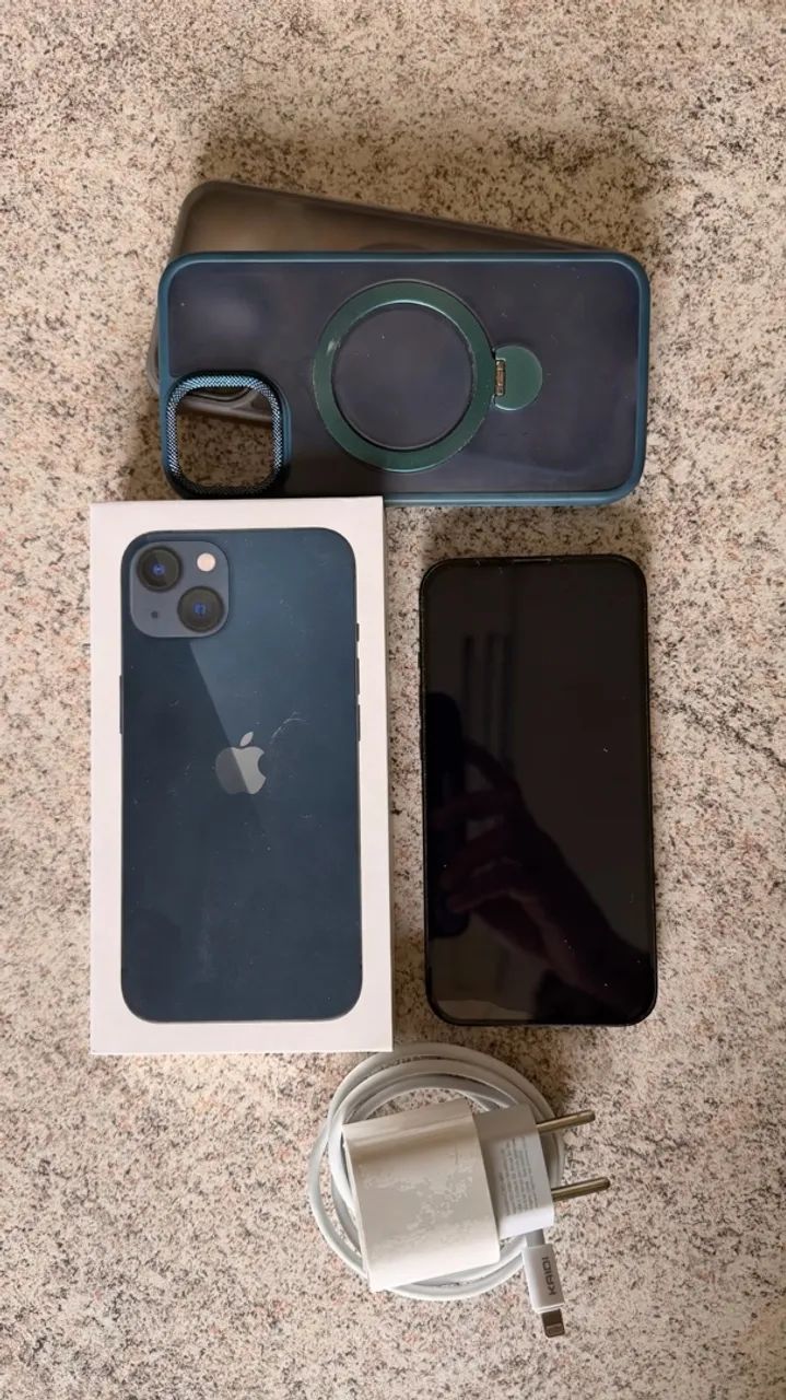 iPhone 13 Midnight 128GB ótimo estado com caixa, carregador e duas cases MagSafe - Foto 3