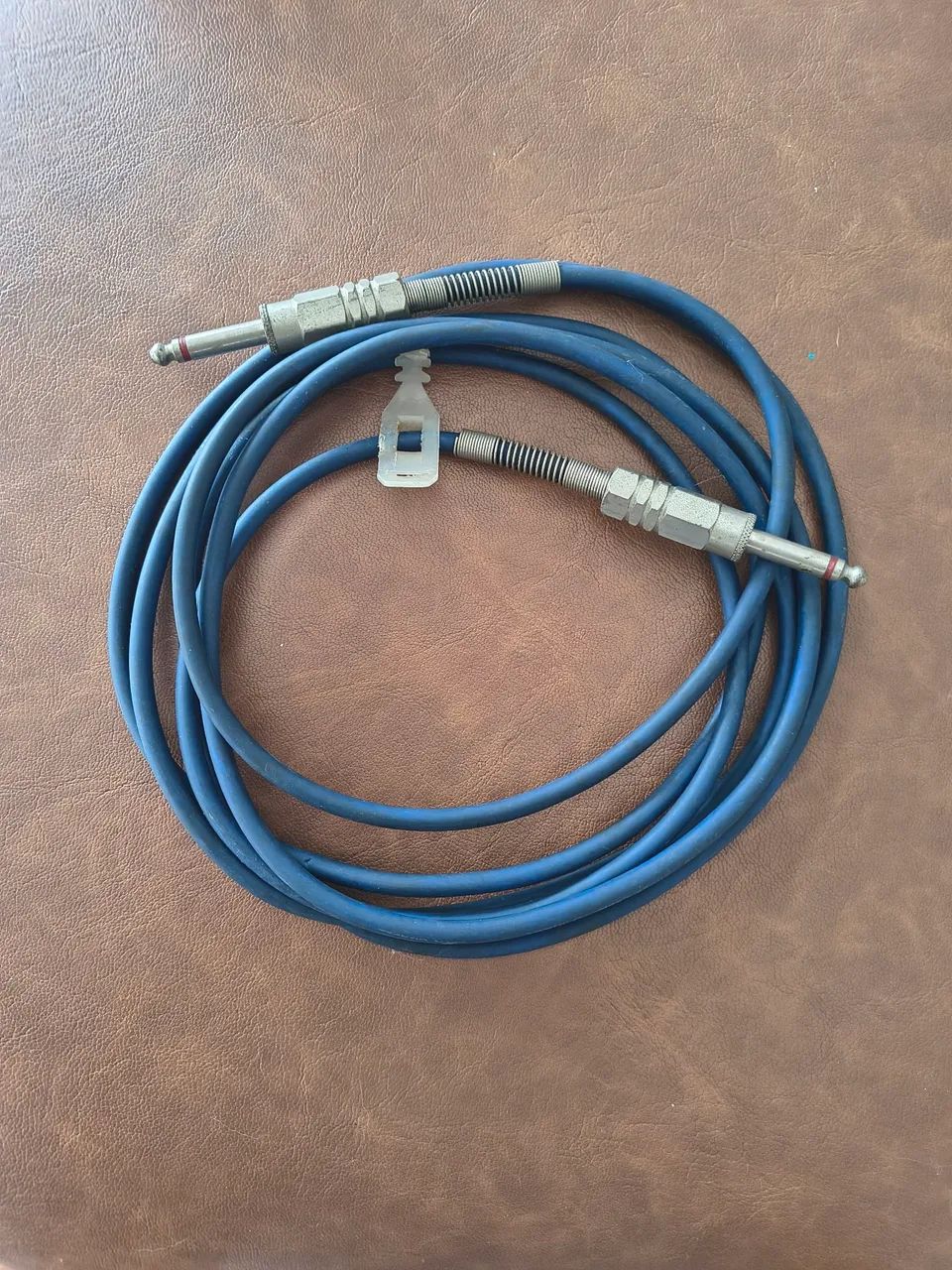 Cabo para Guitarra e Violão Eletrico -  Santo Ângelo - 3 Metros - Ótimo Estado! 