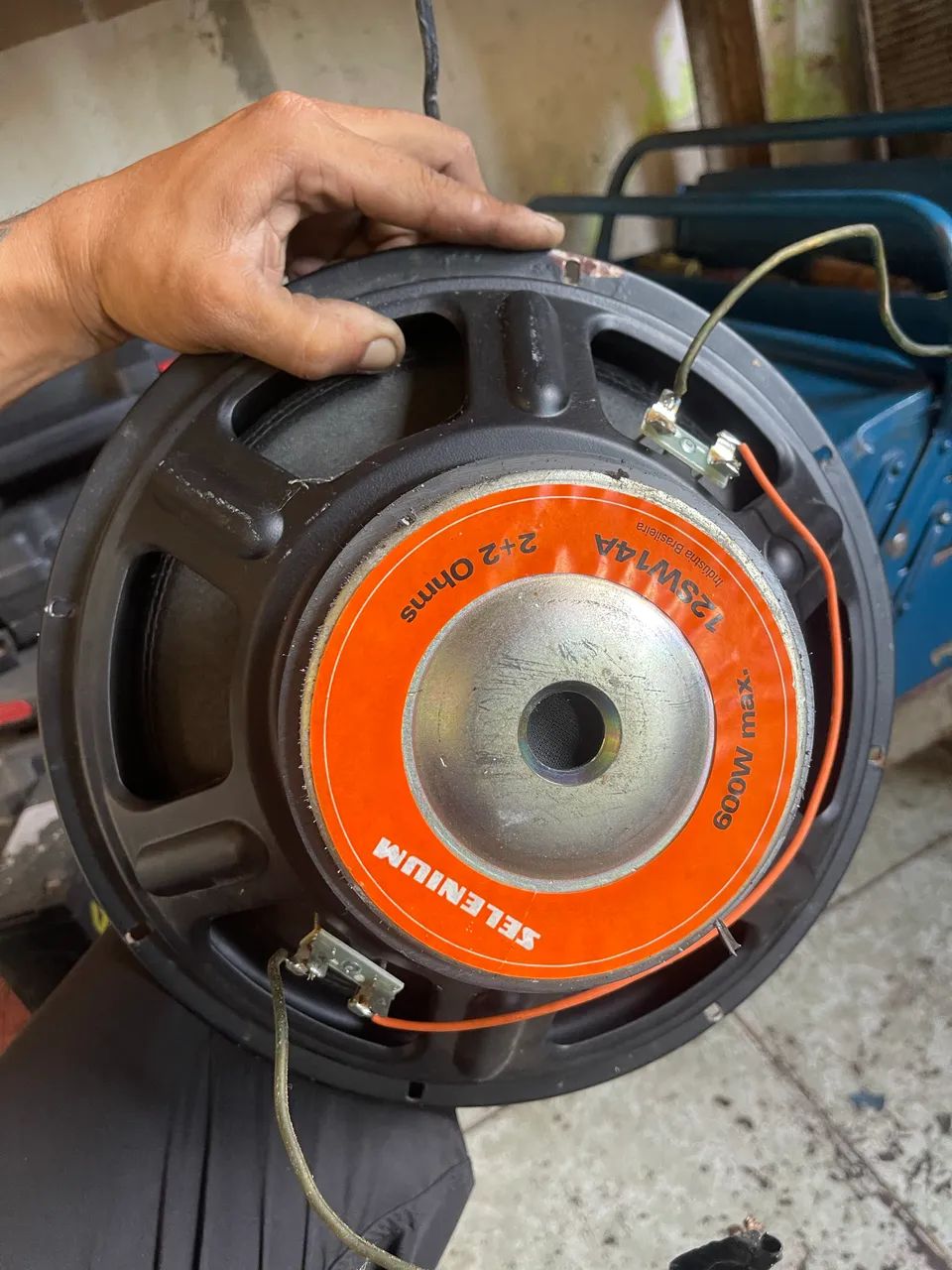 Vendo grave 12 selenium 2+2 com caixote - Foto 4