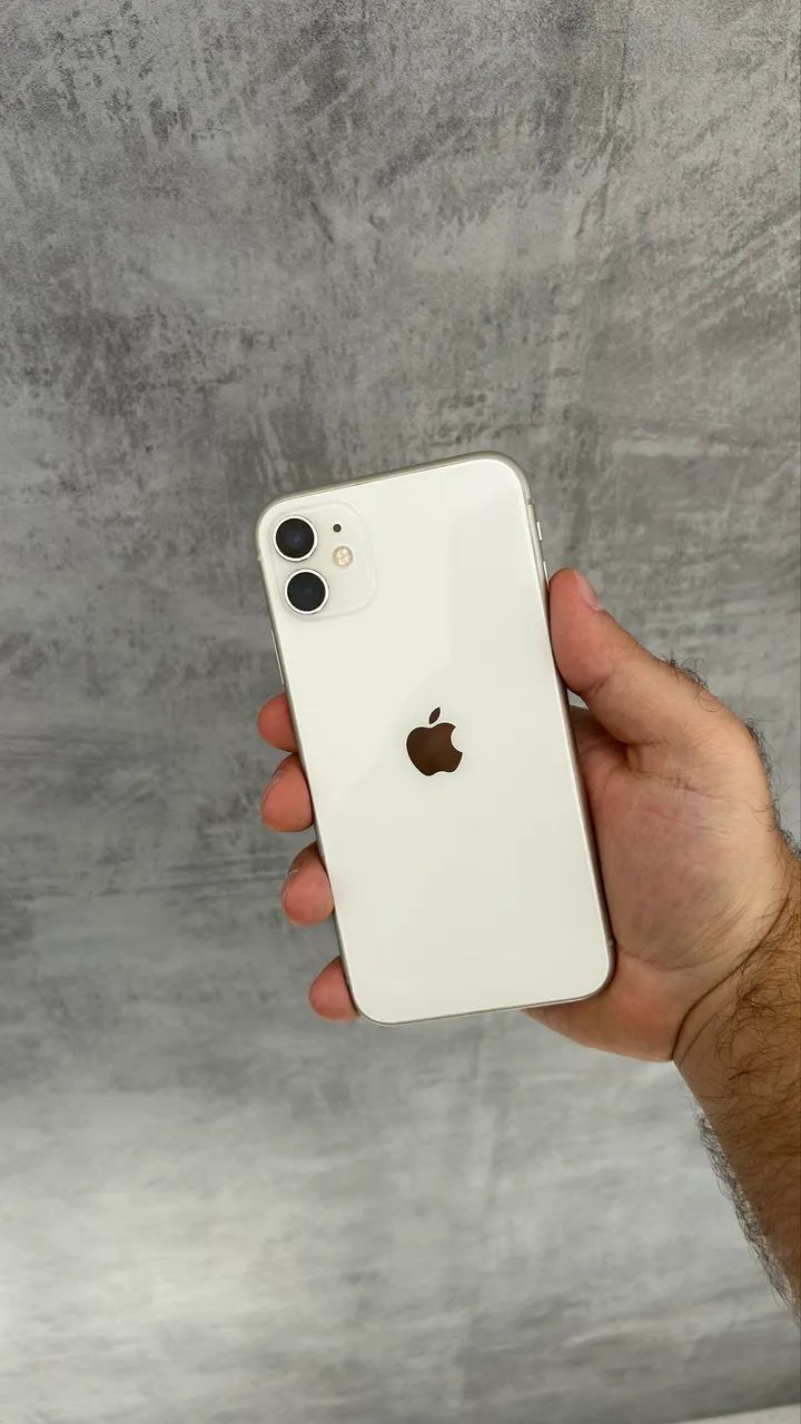 iPhone 11 na cor branca | 64gb