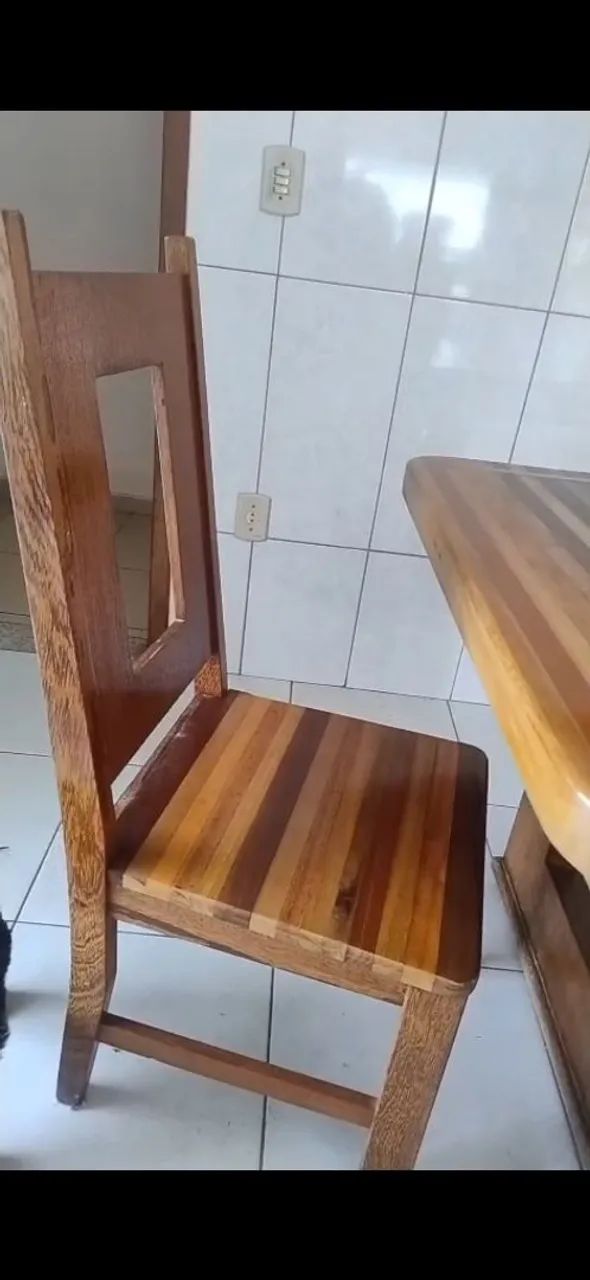 Conjunto Mesa de Madeira Maciça + 6 cadeiras de madeira - Foto 3