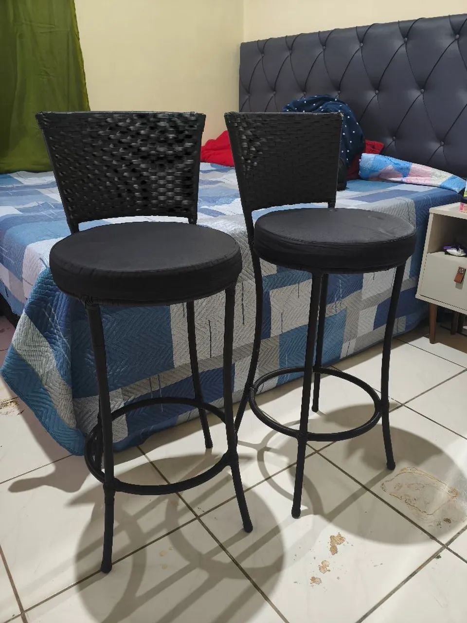 Banquetas pretas novinhas. - Foto 3