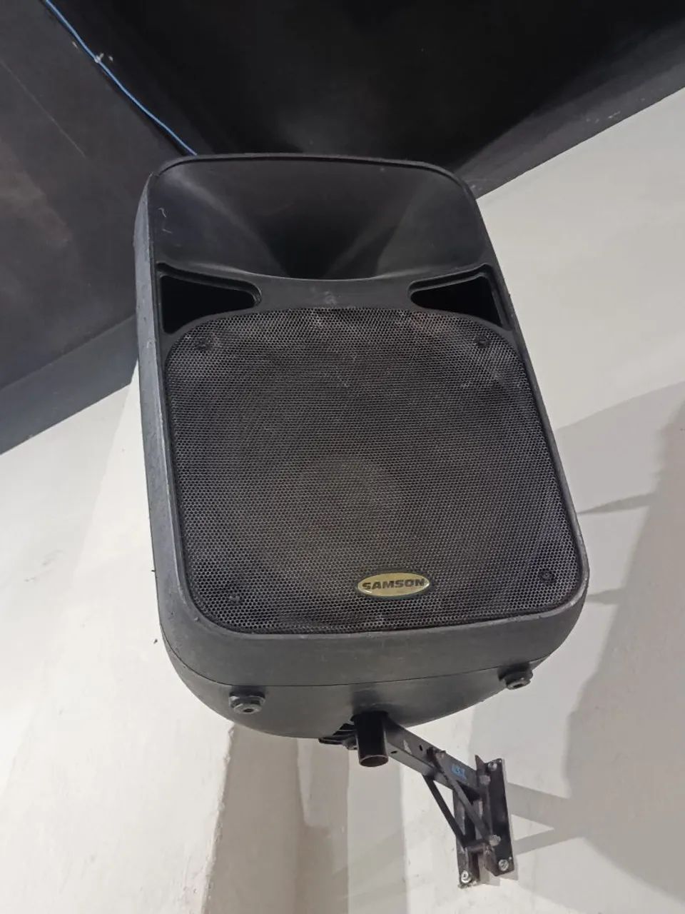 Par de Caixas de Som Ativas Samson Auro D415 - 400W RMS Cada (Conversadas) - Foto 3