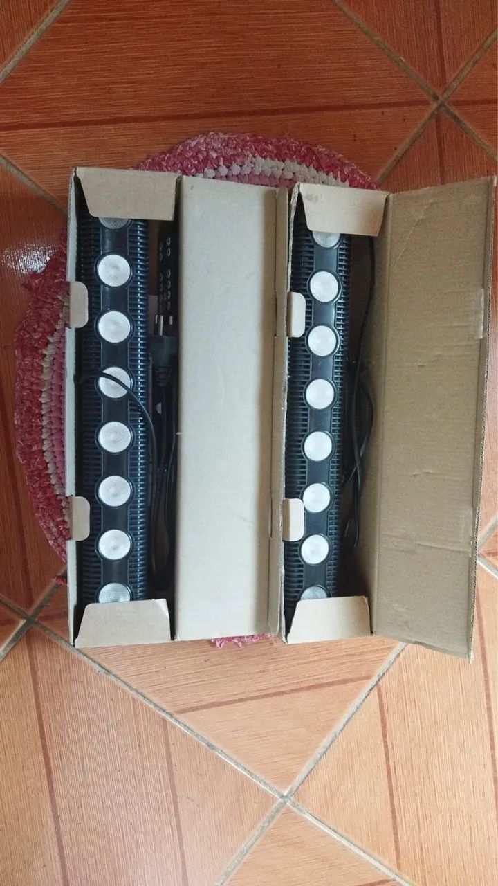 Par de Ribalta Led RGBW 
