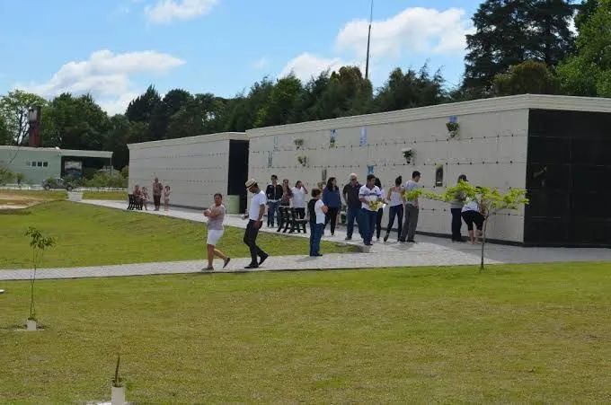 Gaveta em cemitério  - Foto 2
