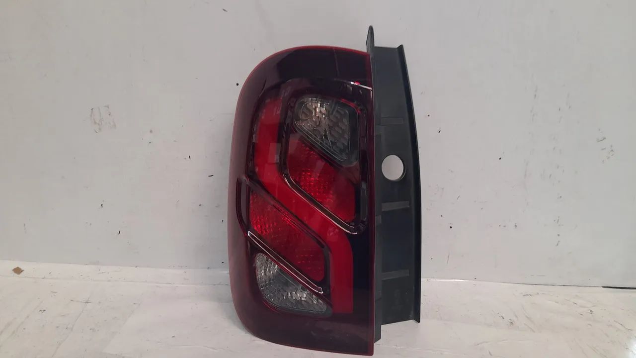 Lanterna Duster 2015 2016 2017 2018 led original