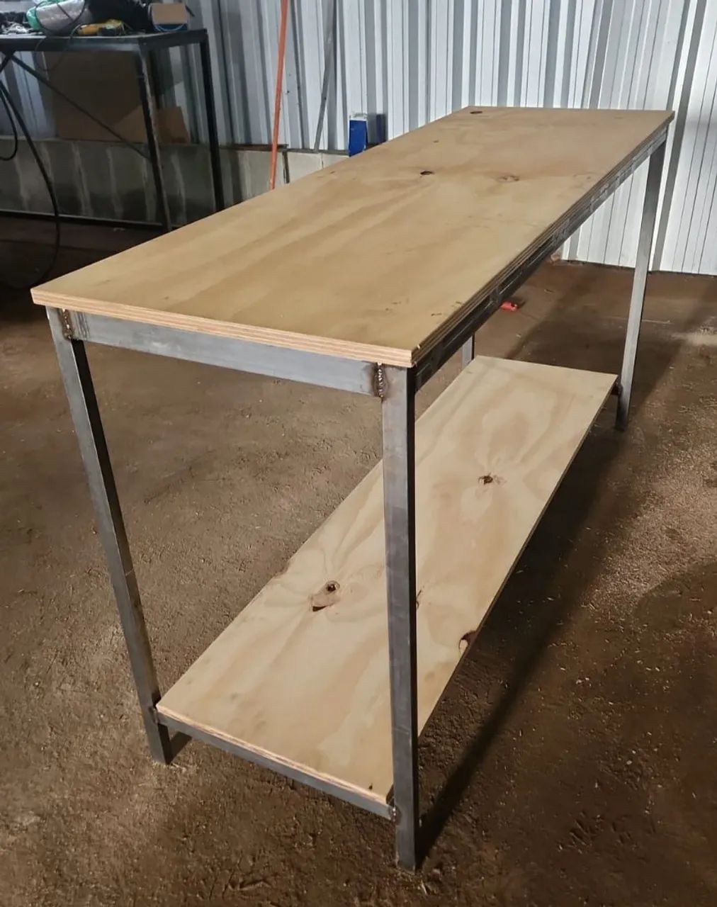 Mesa para oficina ou comércio 