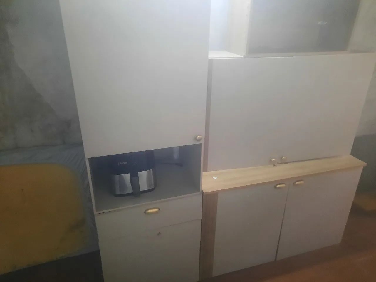Vendo armário de cozinha semi nova 