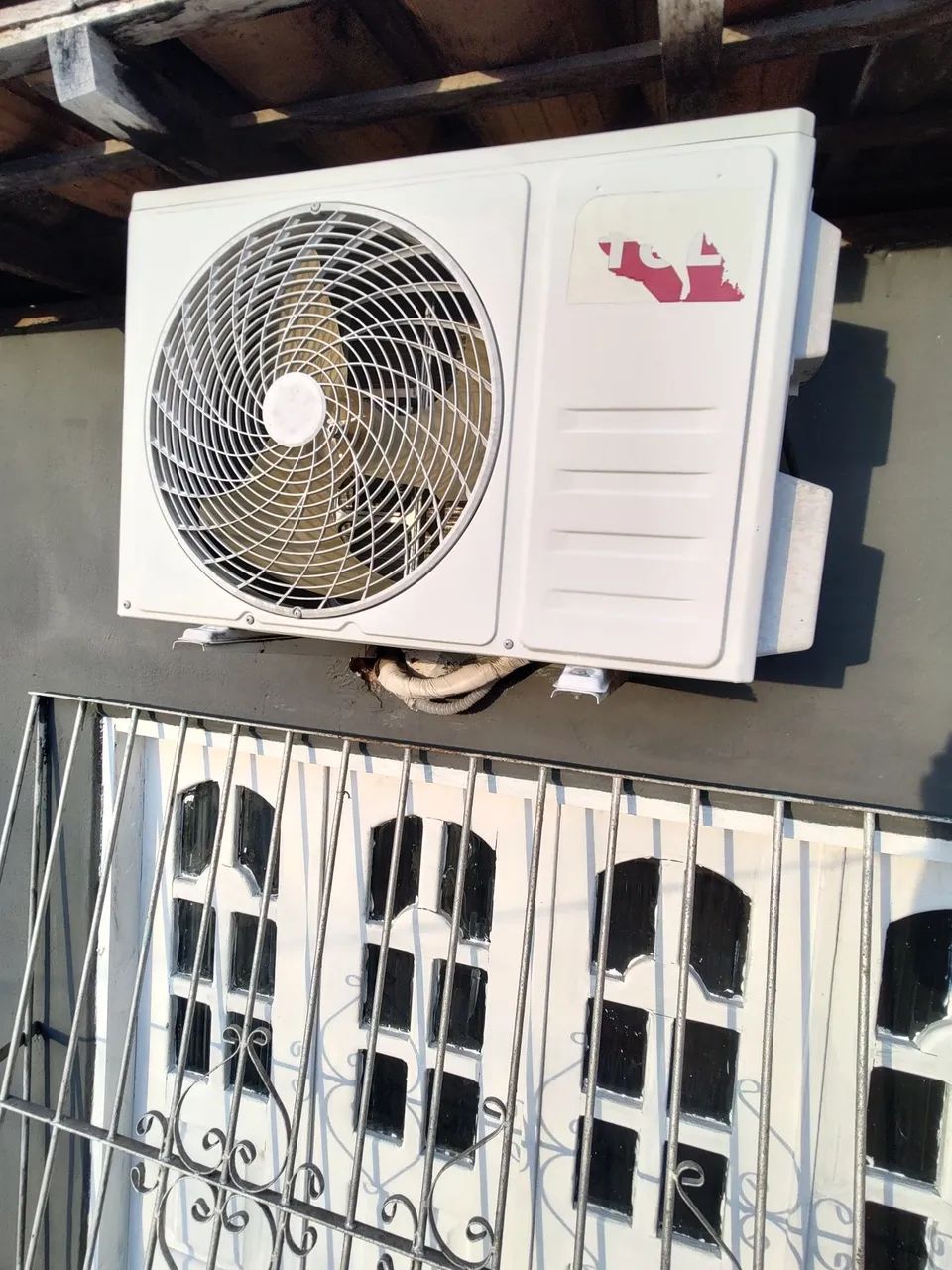 Split 12000 BTUs TCL - Foto 2