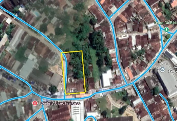Terreno Enorme no Centro de Gameleira 17m x 68m