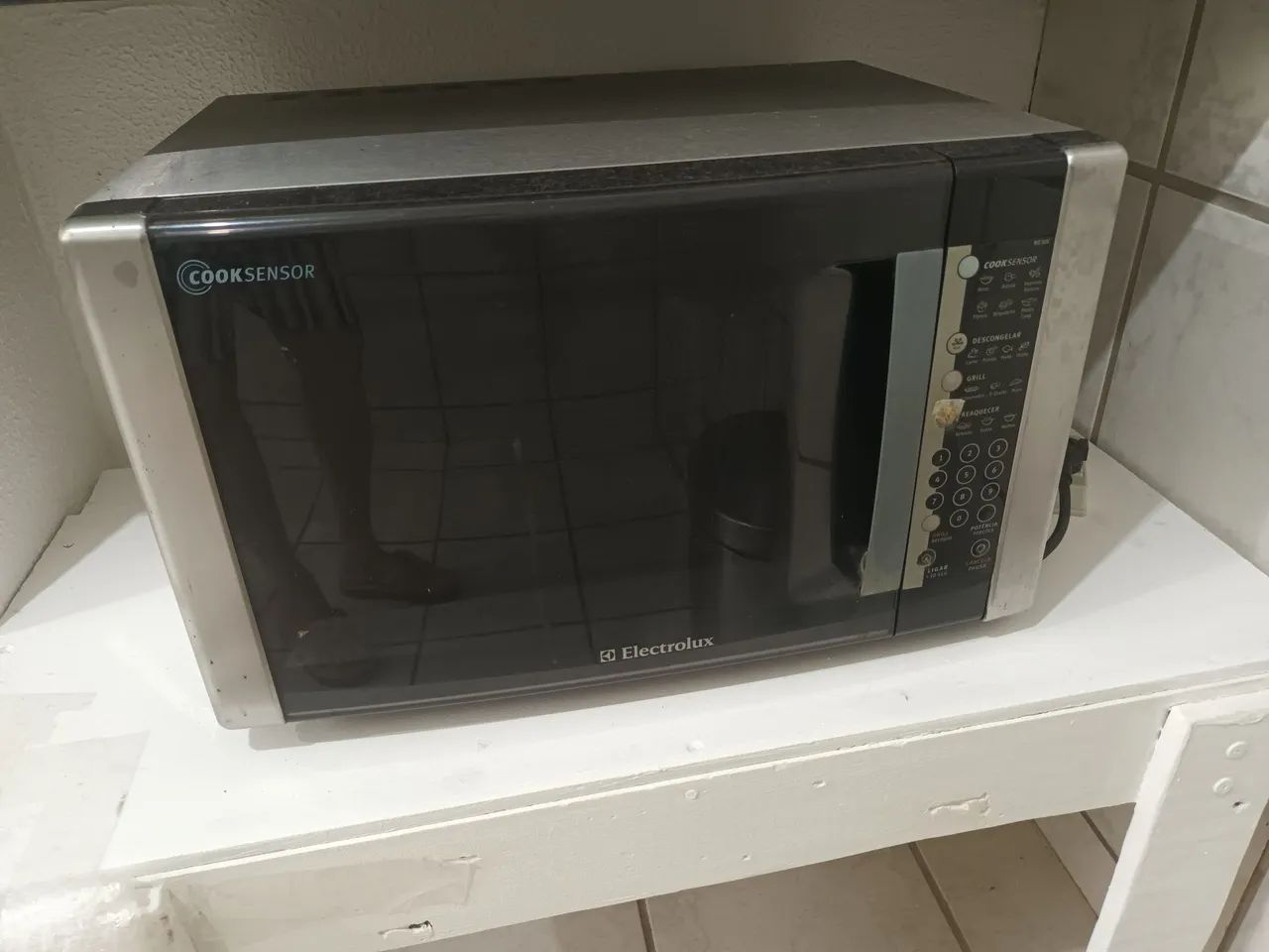 Microondas 28l Eletrolux Cooksensor.