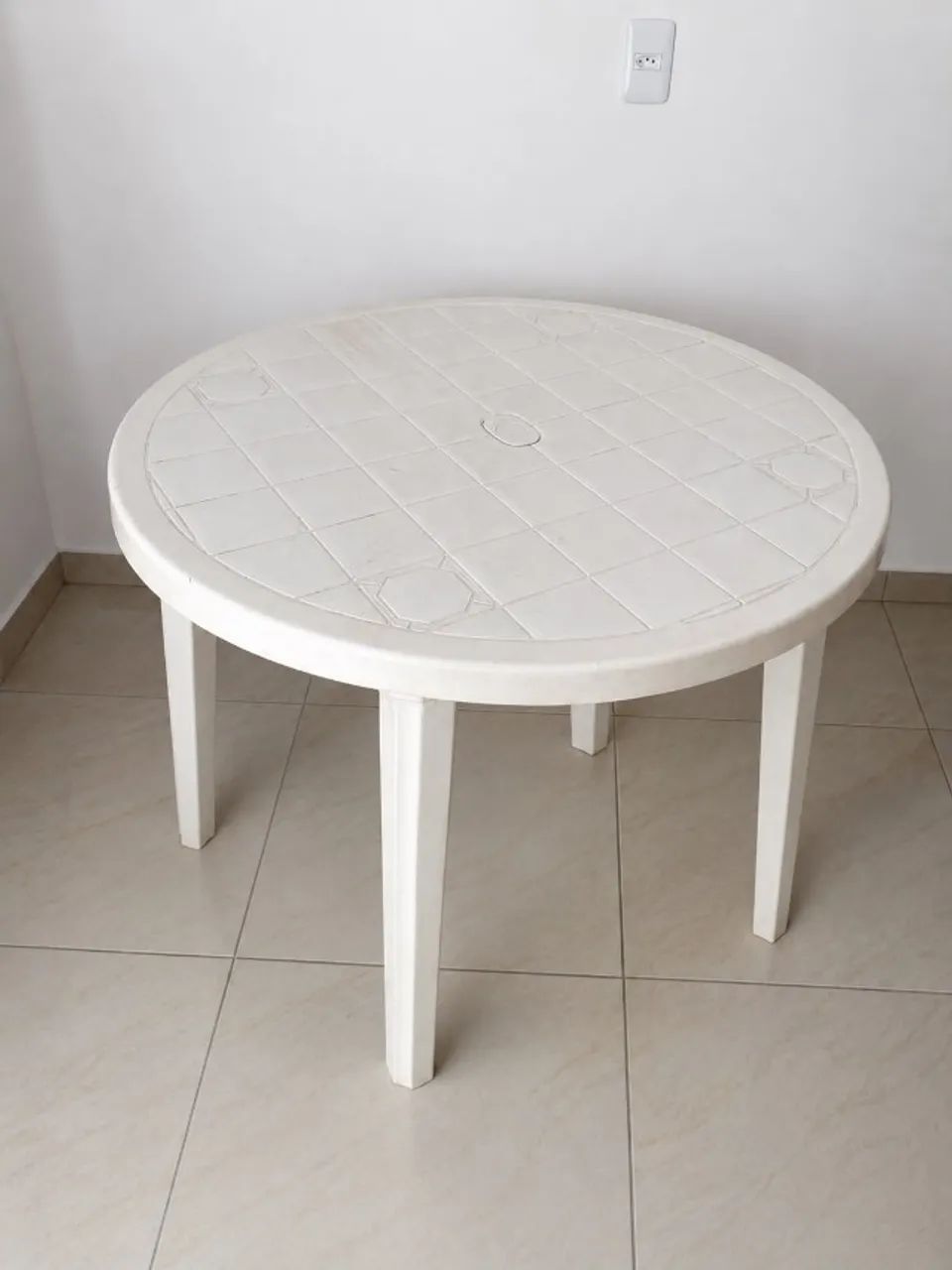 mesa de plastico redonda