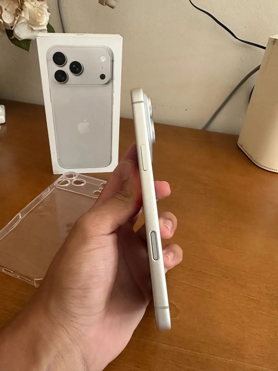 iPhone 18 Pro Max Prata Na Garantia Apple - Foto 2