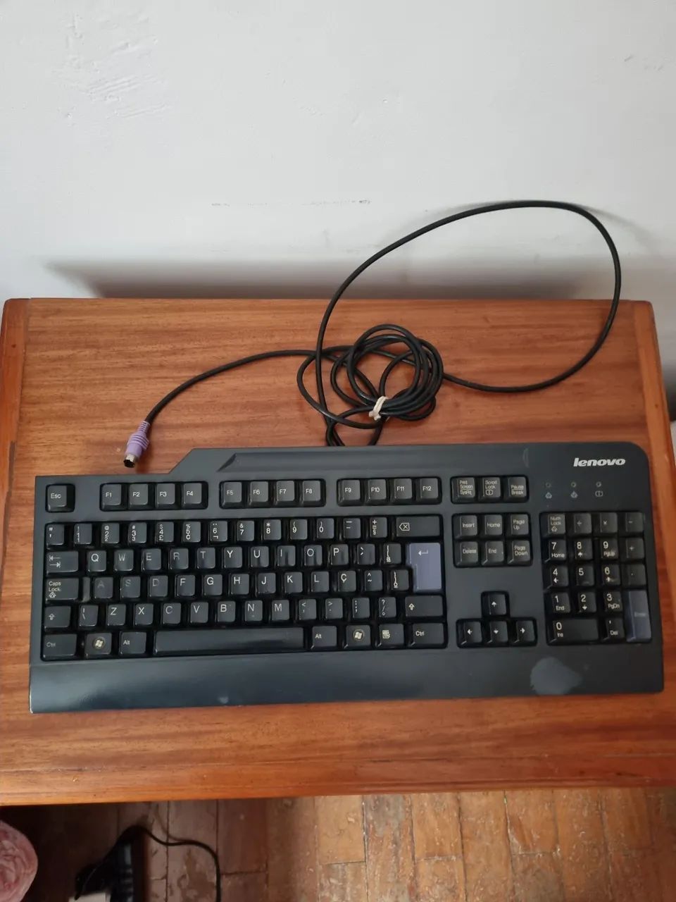 Teclado Lenovo antigo