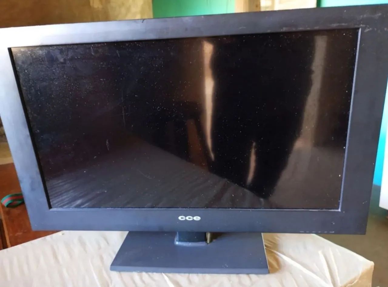 Tv cce 24" para buscar hoje