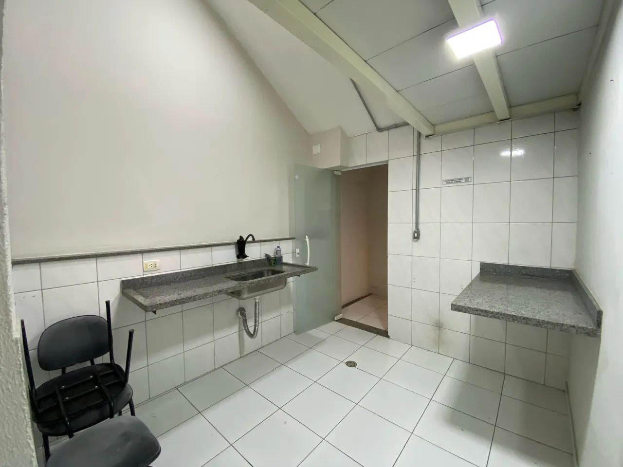 Oportunidade, Compra ou Locação de Prédio Comercial na Av. São Paulo à 3min. do Centro - Foto 5
