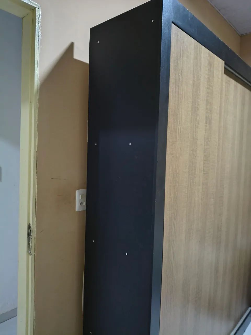Guarda roupa com portas de correr 